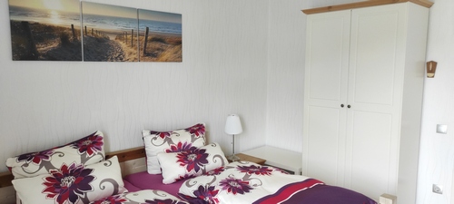 Schlafzimmer1
