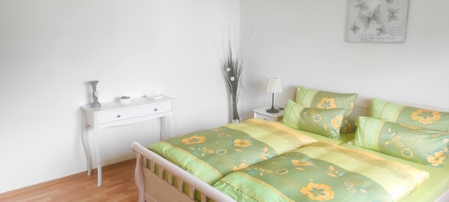 Schlafzimmer1